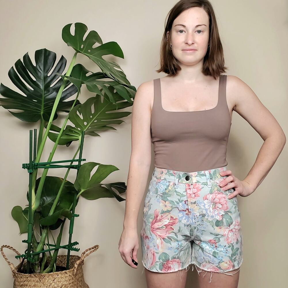 Vintage 80s 90s Floral Mom Jean Shorts 26"